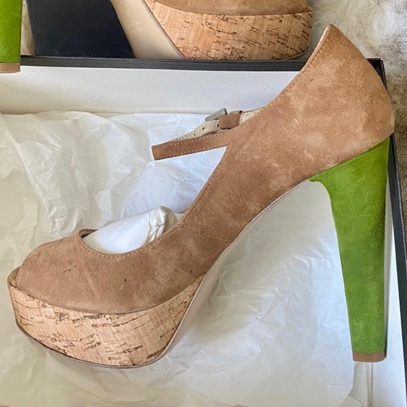 🌴Gianni Ferrante🌴 Suede Platform Pumps - Picture 2 of 13